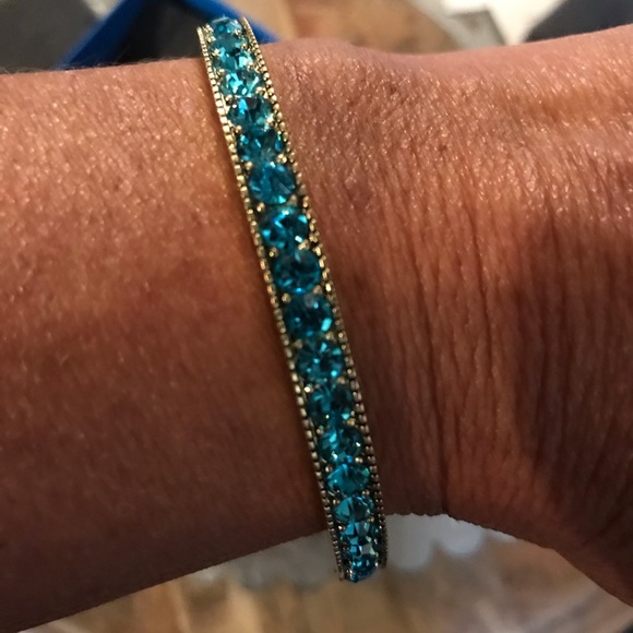 Heidi DAUS Crystal bracelet brand new in box - Picture 3 of 4